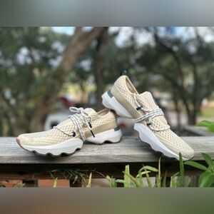 Sorel Kinetic impact lace up sneaker Mesh